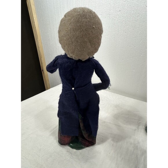 Vintage Lot of 6 Byers’ Choice Carolers Handcrafted Christmas 1985–2004 - Picture 7 of 16